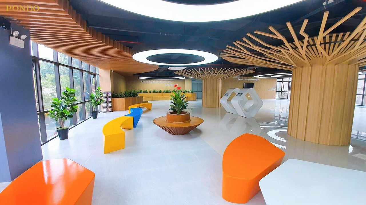 Pondo cung cấp nội thất cho thư viện đại học thương mại