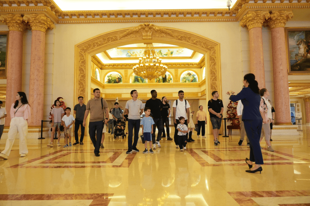 Trung tâm thương mại nội thất Louvre ở Phật Sơn